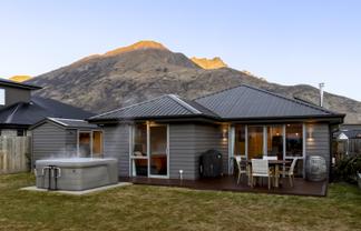 27 Walton Way, Lower Shotover