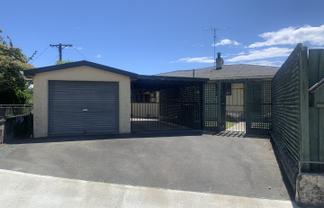 12 Bastin Terrace, Wakefield