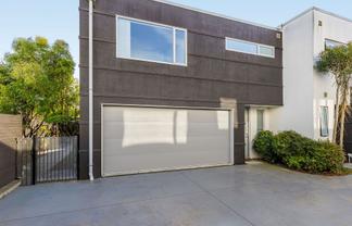 5/670 Ferry Road, WOOLSTON