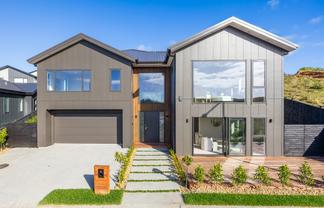 9 Halcyon Bay Lane, Orewa