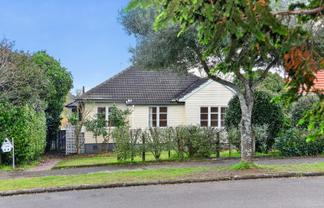 25 Bledisloe Terrace, Hamilton East
