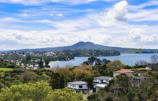 6 Nickleby Place, Mellons Bay