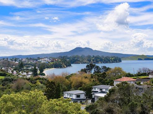 6 Nickleby Place, Mellons Bay