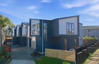32A Tyrian Close, Half Moon Bay