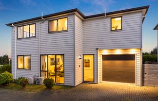 2A Thomas Rielly Avenue, Hobsonville