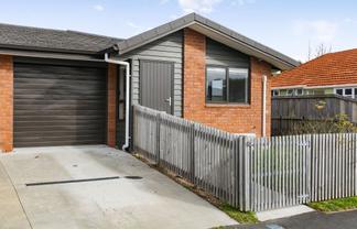 2/1 Paul Crescent, Fairfield
