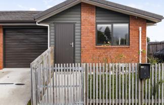 2/1 Paul Crescent, Fairfield