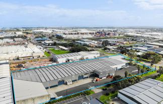 Cost Effective Industrial Headquarters - 9,179m²