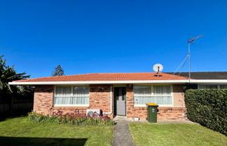 16 Winspear Place, Manukau
