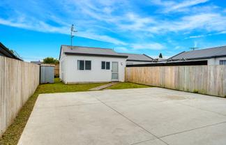 34B Cowley Drive, Temple View