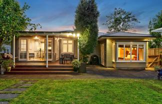 6 Stewart Road, Mount Albert