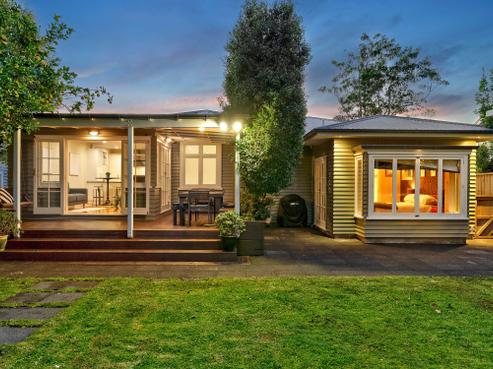 6 Stewart Road, Mount Albert
