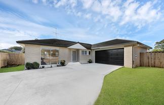 11 Riplington Road, Huntington Park