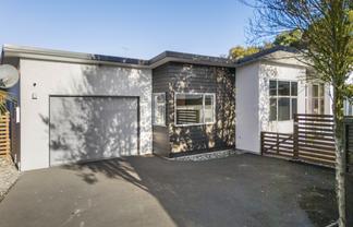 16A Albert Street, Saint Clair