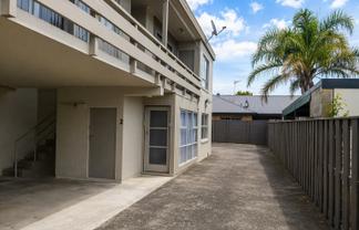 2/81 Firth Street, Hamilton East