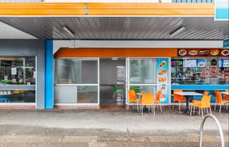 Versatile commercial premises ready for occupation