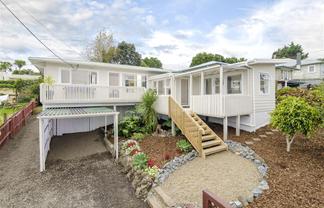 40 Puriri Street, Helensville
