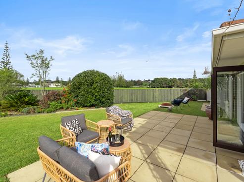 2 Edgewater Grove, Orewa