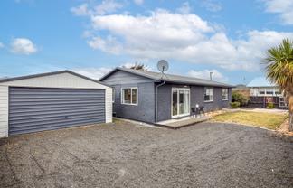 62A travis road, Burwood