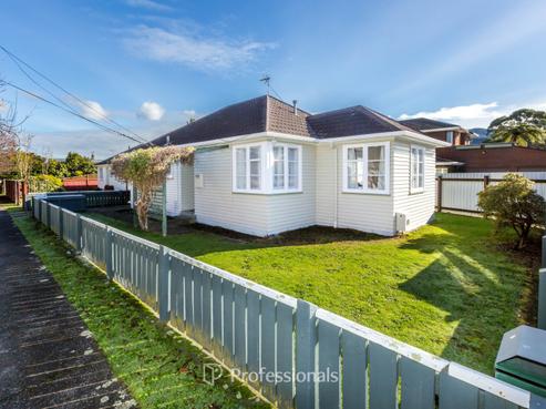 13 Gower Street, Silverstream