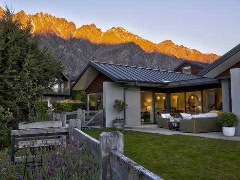 2 Aberdare Court, Jacks Point