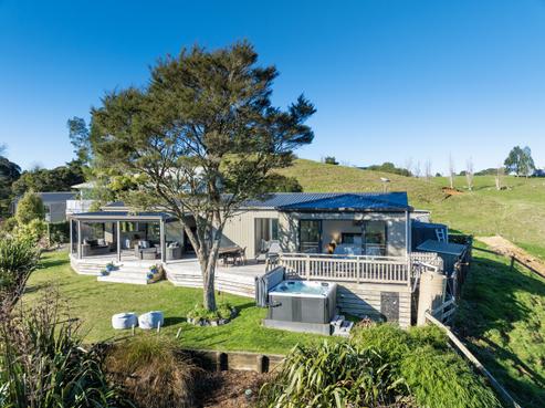 1001 Hunua Road, Hunua