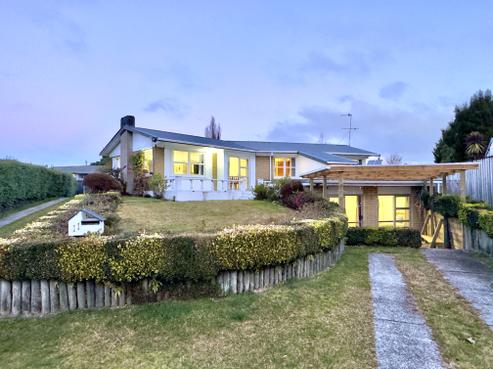 11 Pegasus Drive, Sunnybrook