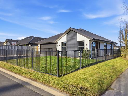 135 Infinity Drive, Pegasus