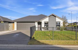 135 Infinity Drive, Pegasus
