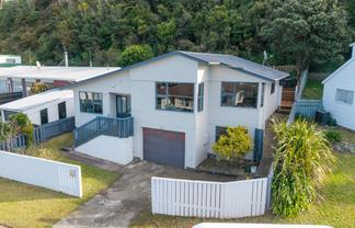 33 Old Coach Road, Johnsonville