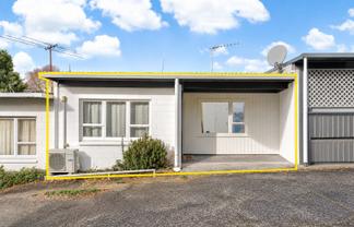 2/86 Divich  Avenue, Te Atatu South