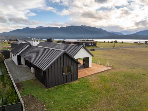 60 Takitimu Avenue, Te Anau