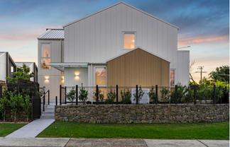 10/2 Albatross Road, Red Beach