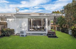 2/105 Carnoustie Drive, Wattle Downs