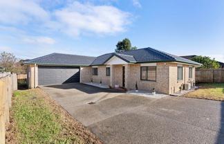 8 Carn Place, Manurewa