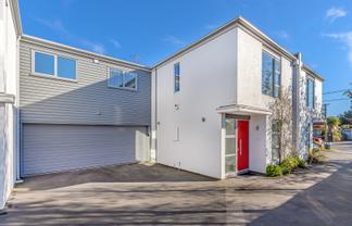 2/12 Heywood Terrace, Richmond
