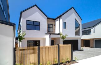 B/8 Maire Street, Woburn