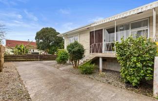 3/4 Cambourne Road , Sandringham