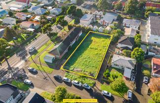 4 Holland Avenue, Point England
