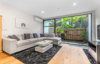 15/6 Waima Street , Grey Lynn