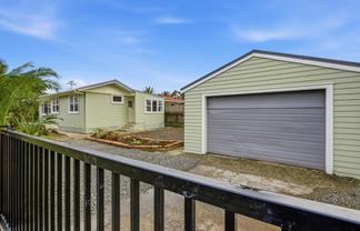1 Parakai Avenue, Parakai