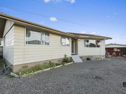 29 Othello Drive, Clover Park