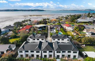 113 Beach Road, Te Atatu Peninsula