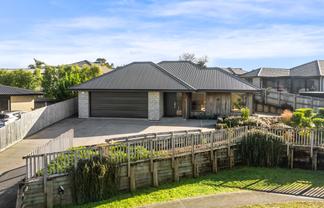 4 Torrey Pines Rise, Kamo