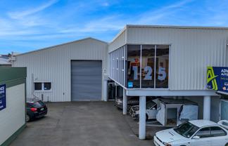Sydenham’s sweet spot: 627sqm warehouse and office