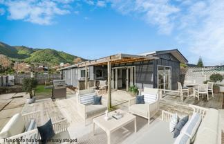 128 Main Road, Waikanae
