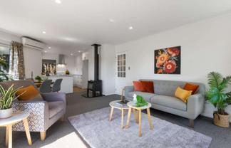 71 Poplar Grove, Whalers Gate