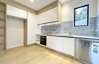 4C Normandy, Pl, Henderson