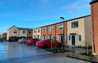9/137 Hall Avenue, Favona