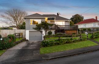 2 Oran Road, Panmure